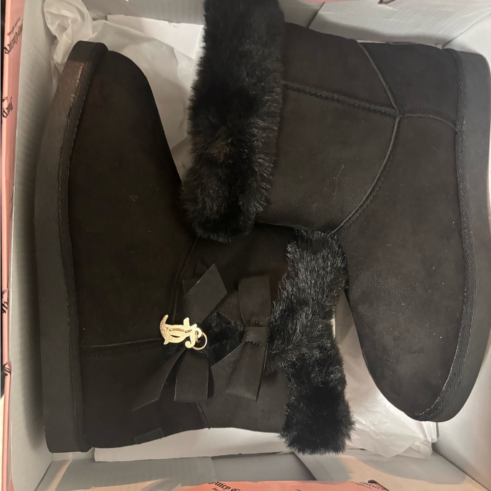 Juicy Couture Black Fur-Trimmed Winter Boots